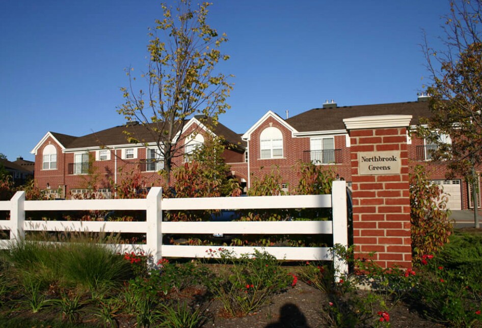 1007 Kensington Dr, Northbrook, IL 60062 Townhome Rentals in