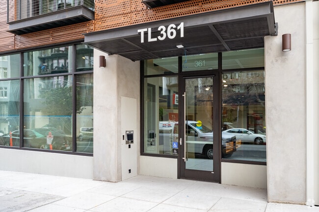 Entrada - TL Residences