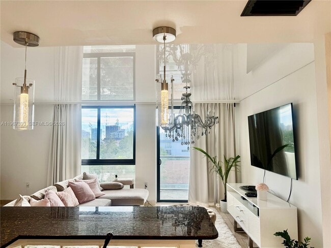 Foto del edificio - 9800 W Bay Harbor Dr