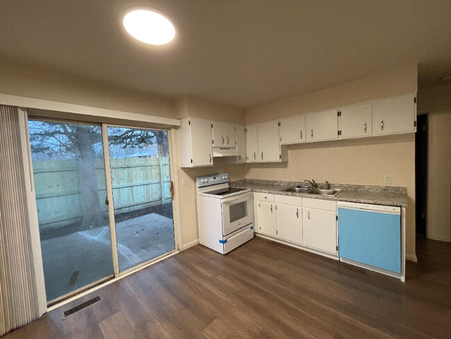 Foto del edificio - 1107 E Willard St