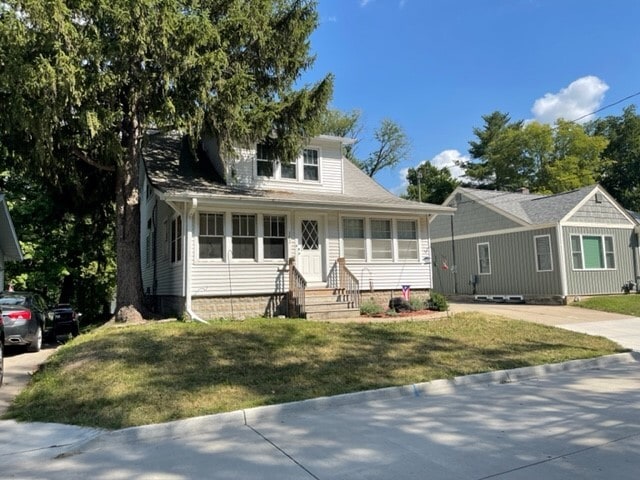 Building Photo - 302 Melrose Ct