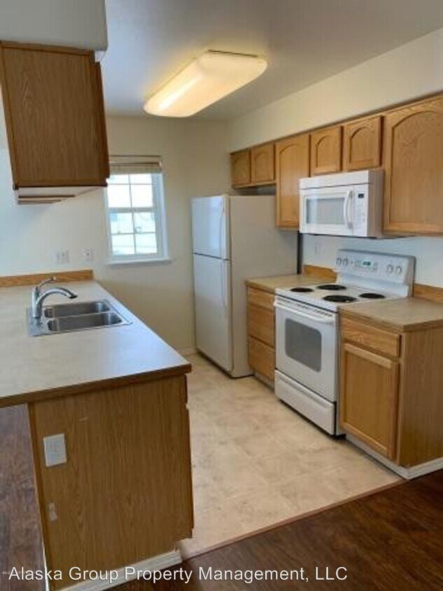 Primary Photo - 7110 Ambler Ln