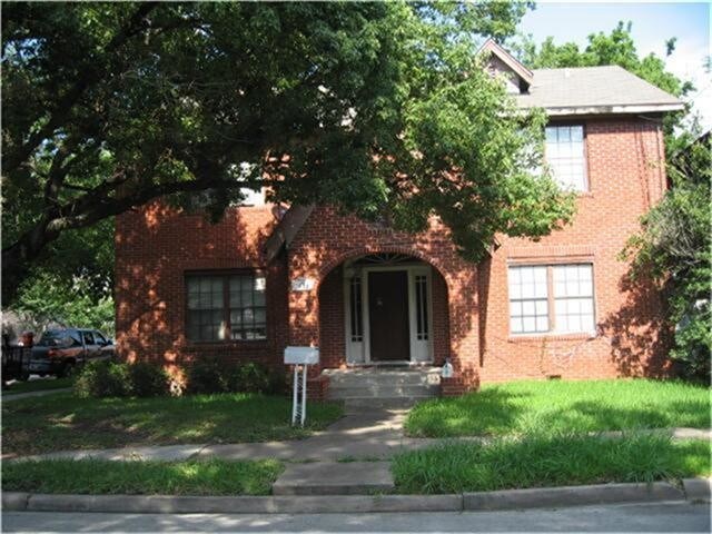Building Photo - 2401 Driscoll St