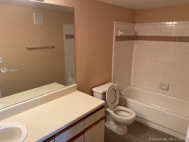 Foto del edificio - 8439 SW 5th St