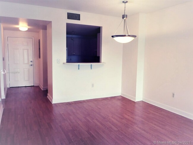 Building Photo - 50 Menores Ave