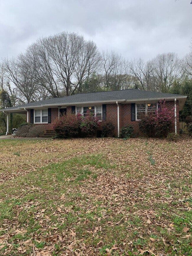 Foto del edificio - Quiet 2BR Retreat Minutes from Downtown Athens