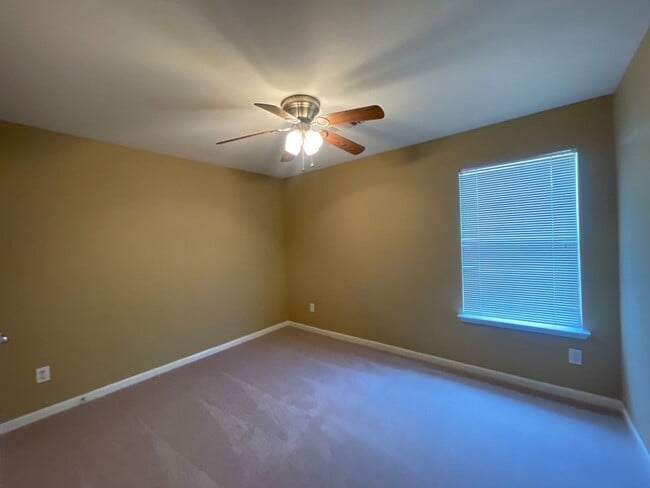 Building Photo - 21206 Shadow River Ln