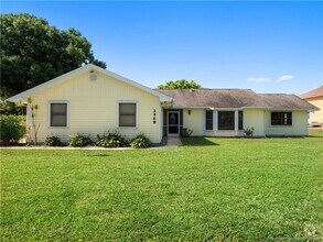 Building Photo - 2468 N W Everglades Blvd