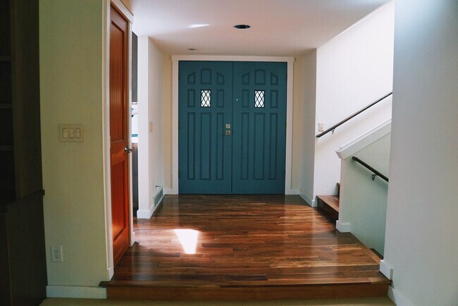 Foto del edificio - 7025 116th Ave SE