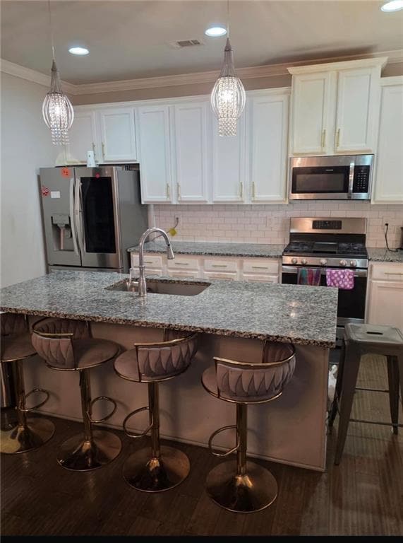 Foto del edificio - 4082 Groveland Park Dr