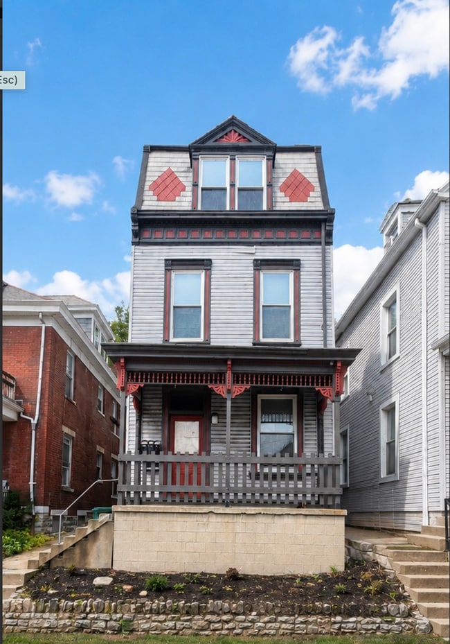 Photo - 2325 Stratford Ave Apartment