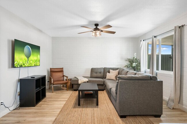 Foto del edificio - 3314 N 66th Pl