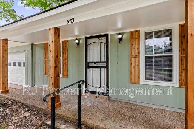Foto del edificio - 5773 Redbud Cove