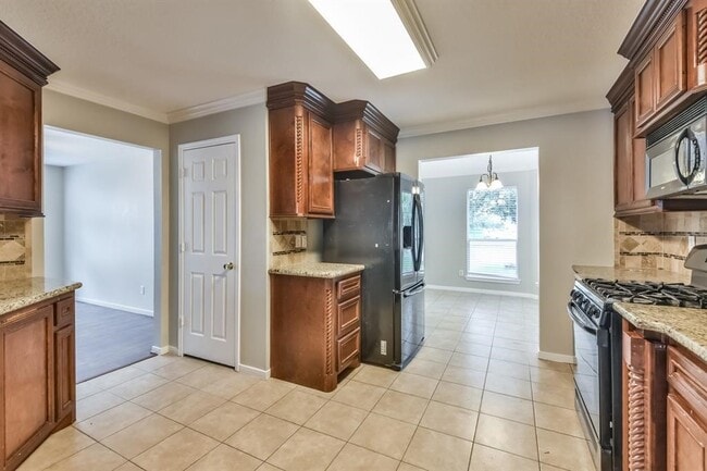 Building Photo - 9845 Youpon Ridge Way