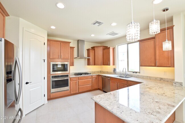 Building Photo - 429 E Creosote Dr