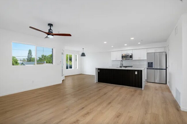 Foto del edificio - 4586 Hamilton St