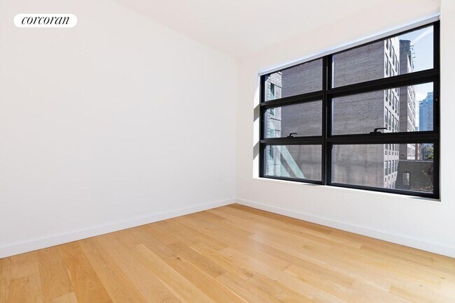 Foto del edificio - 547 W 47th St