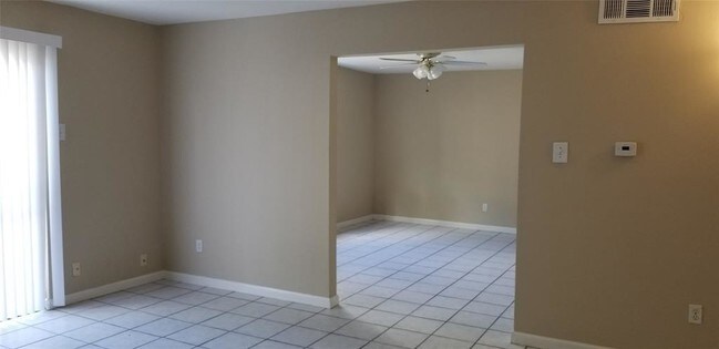Building Photo - 8318 La Roche Ln