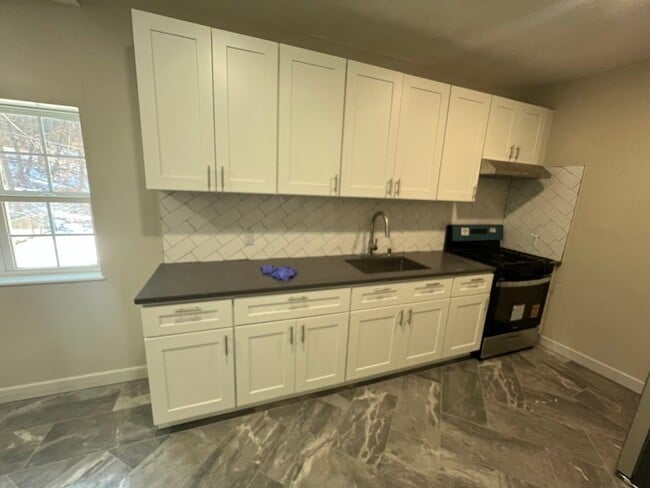 Photo - 648 S 17th St Apartment