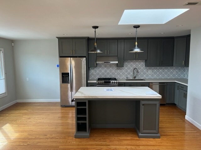 Building Photo - 1554 Shafter Ave