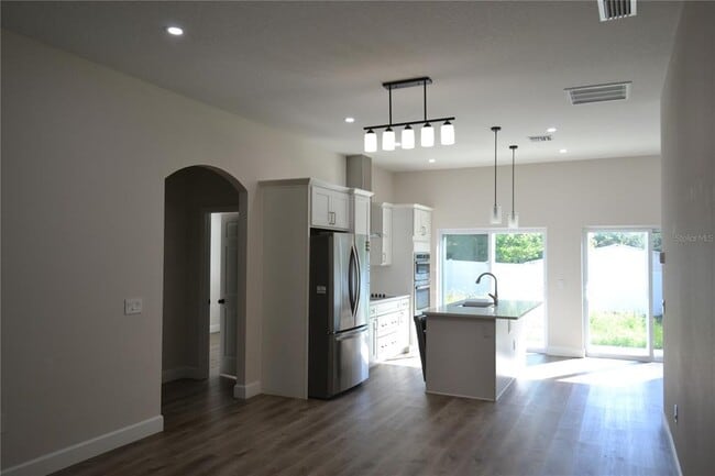 Building Photo - 6474 Taylor Ct