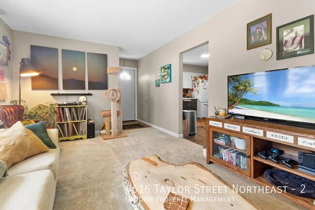 Foto del edificio - 4616 Taylor St NE
