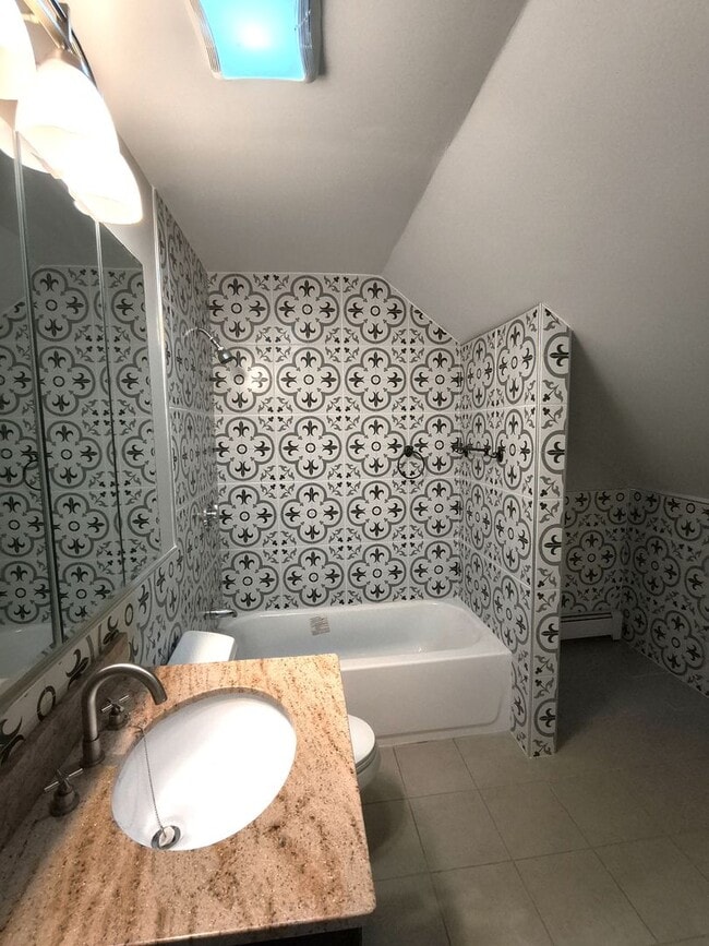 Building Photo - 26 Main St