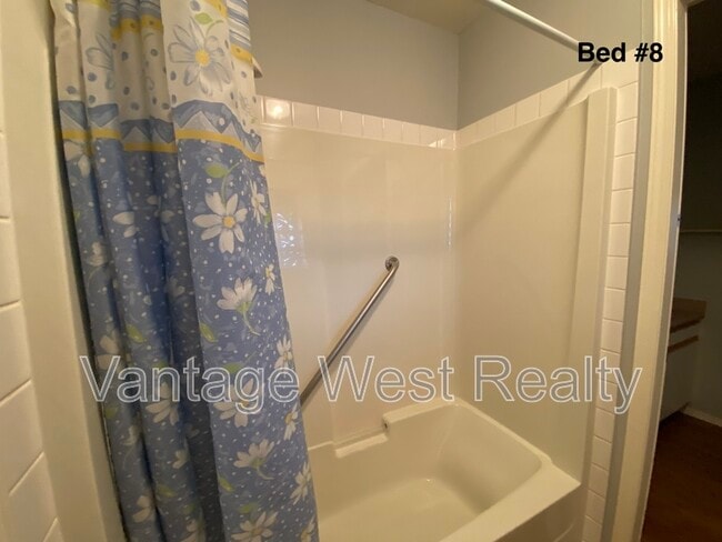 Building Photo - 453-453 Morrison Ave