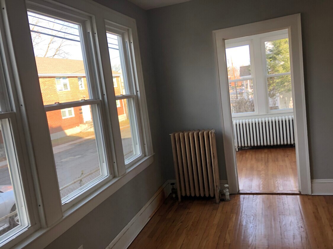 Primary Photo - 71 Otis St