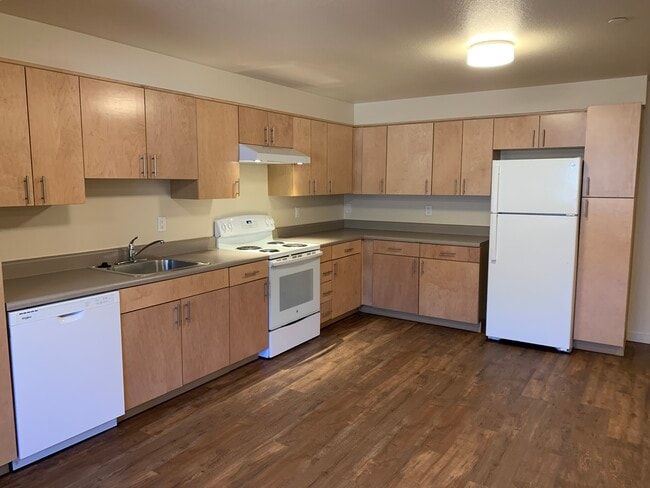 Building Photo - Tungsten Village