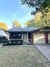 Building Photo - 3322 N Detroit Ave