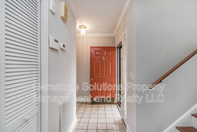 Photo - 1129 W Main St Apartment