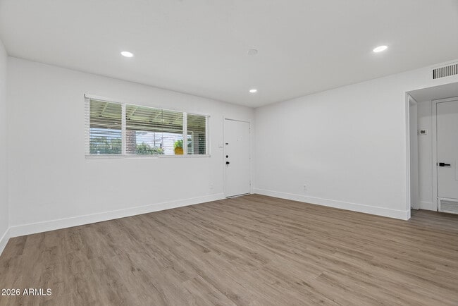 Building Photo - 7802 E Heatherbrae Ave