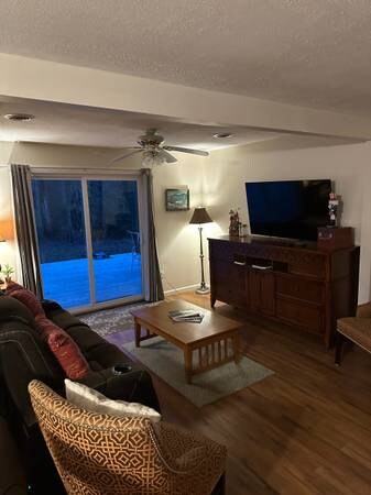 Building Photo - 5010 Hooper Hwy