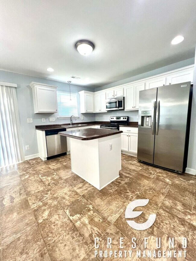 Building Photo - Beautiful 4-Bedroom Home Near New I-95 Acc...