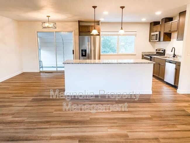 Building Photo - 1187 Applewood Dr