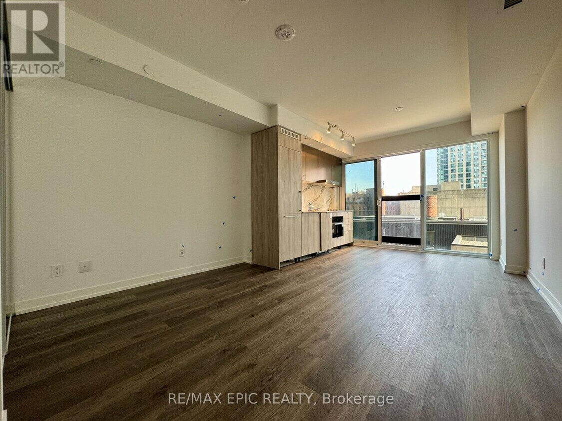 Primary Photo - 771-1771 Yonge St