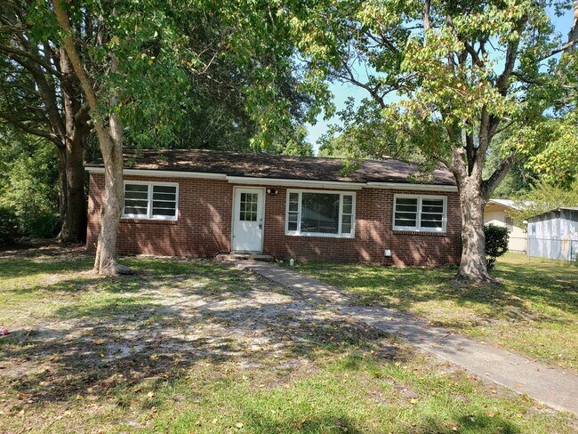 Foto del edificio - 404 Patton Rd