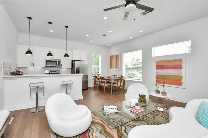 Foto principal - 6129 W Montgomery Rd