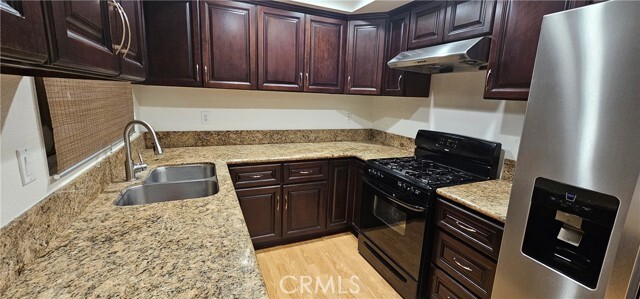 Building Photo - 901 Golden Springs Dr