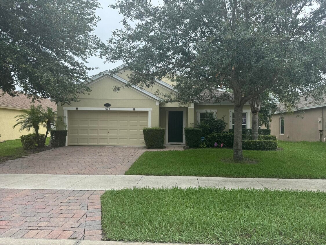 Primary Photo - 1300 Lexington Square SW