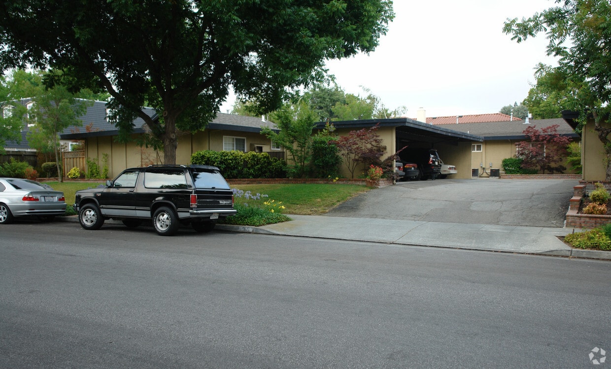 Primary Photo - 967 Mangrove Ave
