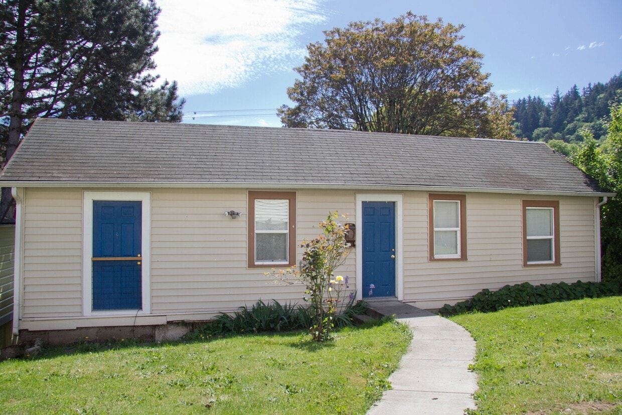 1 Bedroom House - 1 Bedroom House