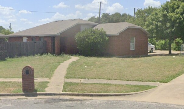 Foto principal - 3008 Flask Dr