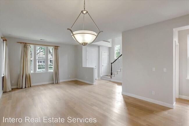 Foto del edificio - 3 br, 2.5 bath House - 997 Garrity Way