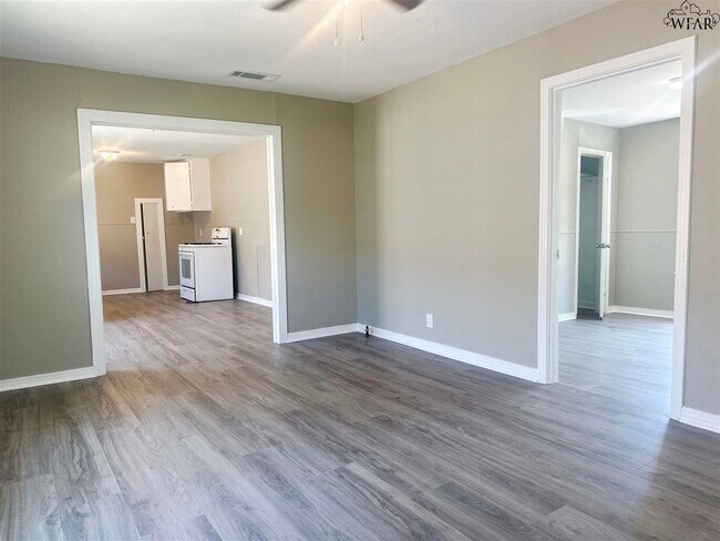 Foto del edificio - 2505 Carrigan Ave