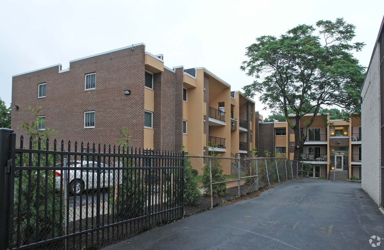 Building Photo - Compton Apartments