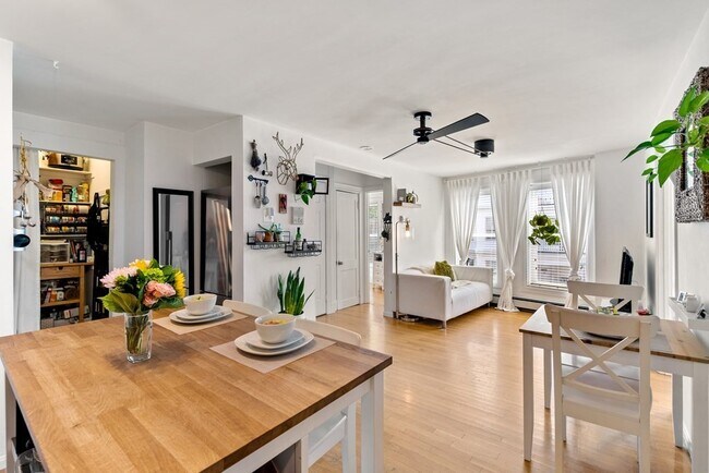 Building Photo - 89 Savin Hill Ave