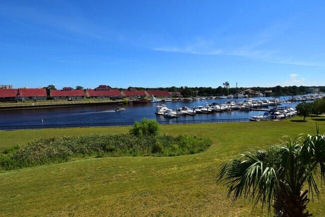 Foto del edificio - 2151 Bridge View Ct