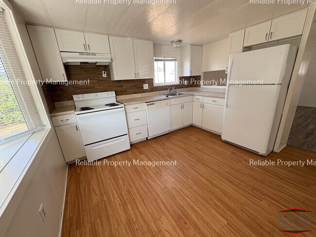 Building Photo - 3725 Upland St